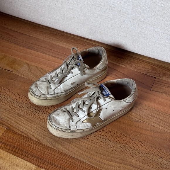 Golden Goose White/Gold Leather Hi Star Low
Top Sneakers Size 36‎ - Picture 1 of 12